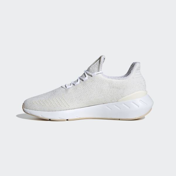 Chaussures Adidas Swift Run 22 Beiges