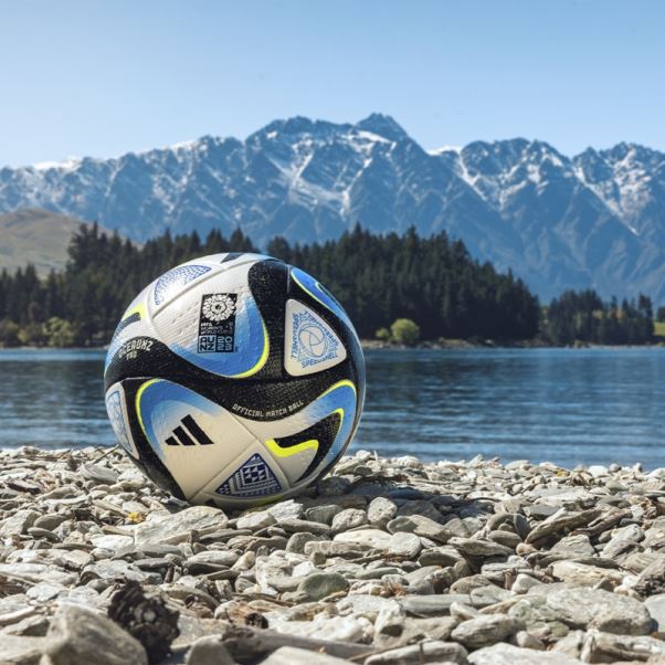 Oceaunz Pro Football Adidas Blanc