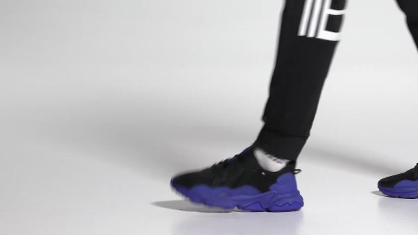 Chaussures Ozweego Adidas Noir