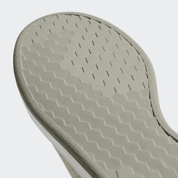 Adidas Chaussure De Base Avantage Gris Métal