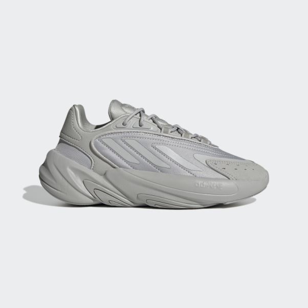 Chaussures Adidas Ozelia Grises