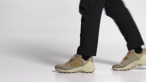 Terrex Swift R3 Chaussures De Randonnée Adidas Beige Ton