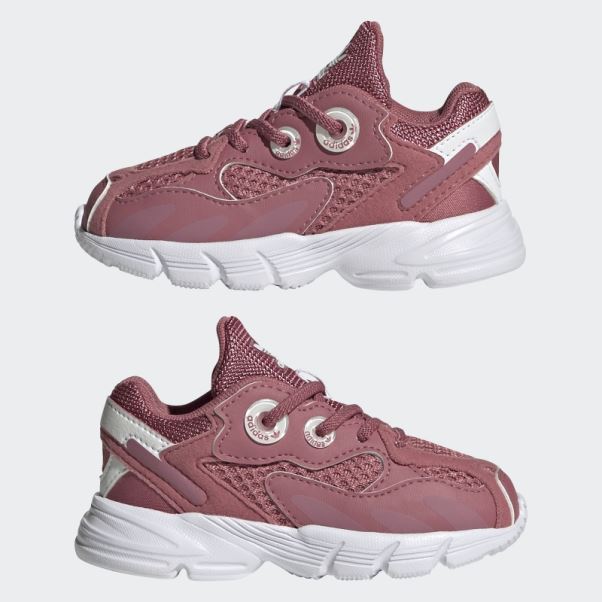 Astir Chaussures Rose Adidas
