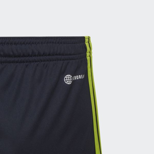 Manchester United 22/23 Troisième Short Adidas Slime