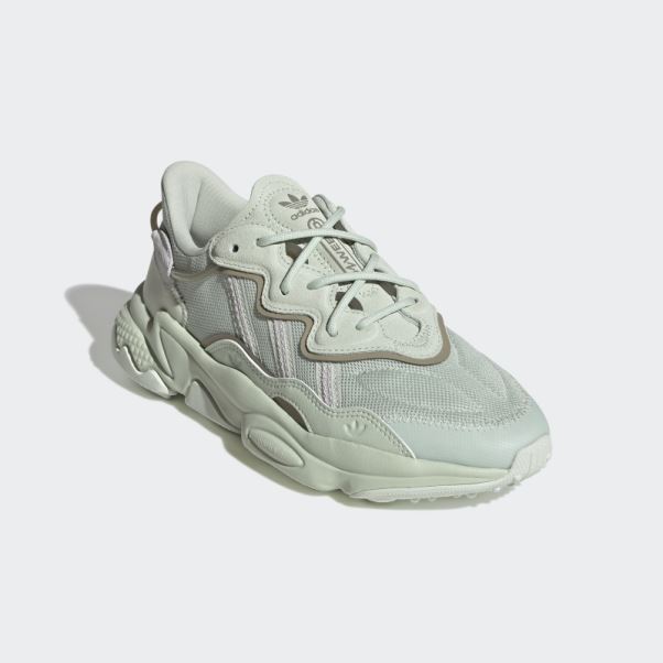 Chaussures Adidas Ozweego Vertes
