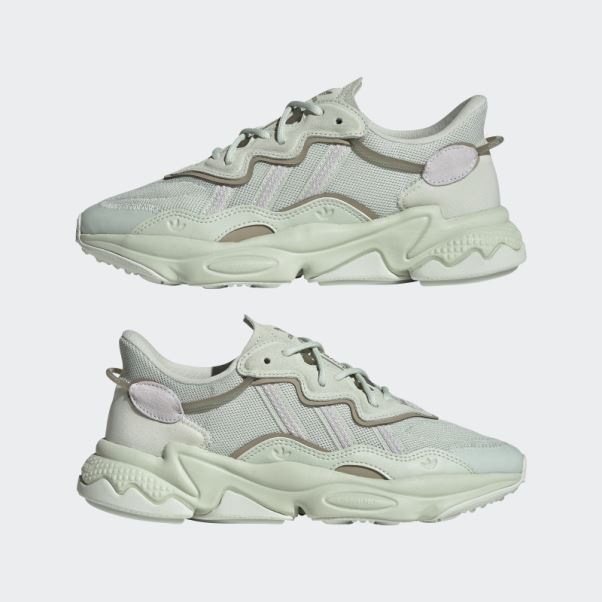 Chaussures Adidas Ozweego Vertes