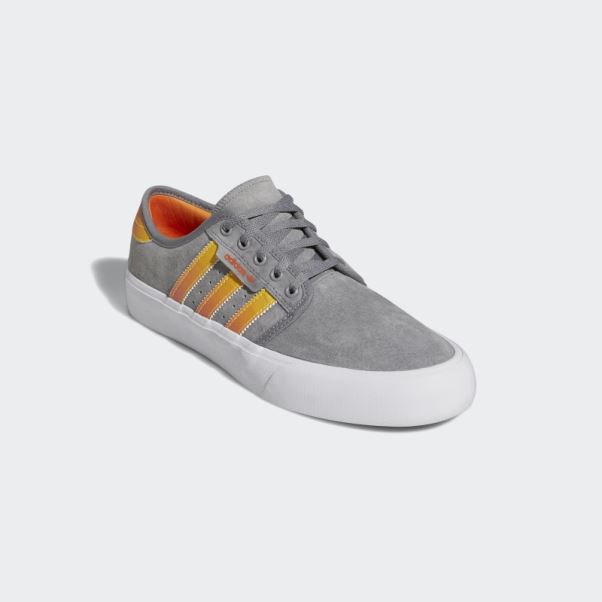 Chaussures Adidas Seeley Xt Grises