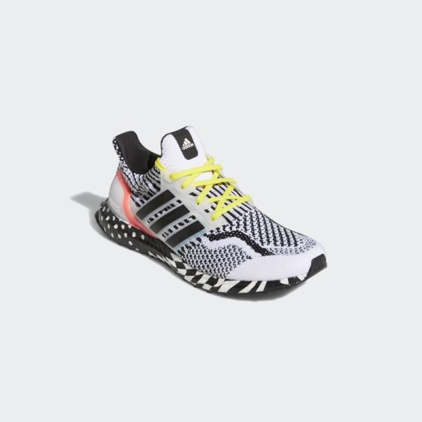Adidas Ultraboost 5 Dna Chaussures Blanc