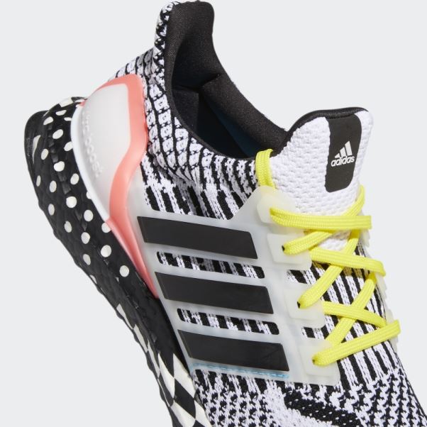 Adidas Ultraboost 5 Dna Chaussures Blanc