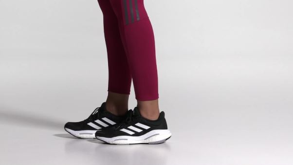 Adidas Solar Glide 5 Chaussures De Course Larges Noires