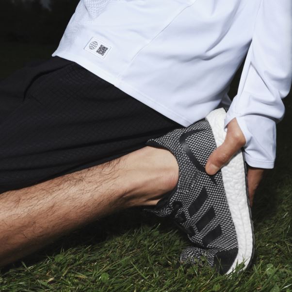 Chaussures De Course Ultraboost Faites Pour être Refaites Noir Adidas