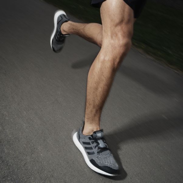 Chaussures De Course Ultraboost Faites Pour être Refaites Noir Adidas