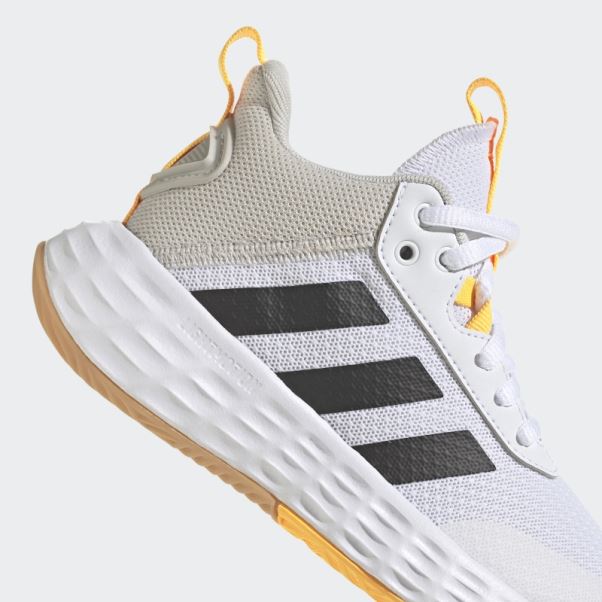 Chaussures Ownthegame 2.0 Blanc Adidas