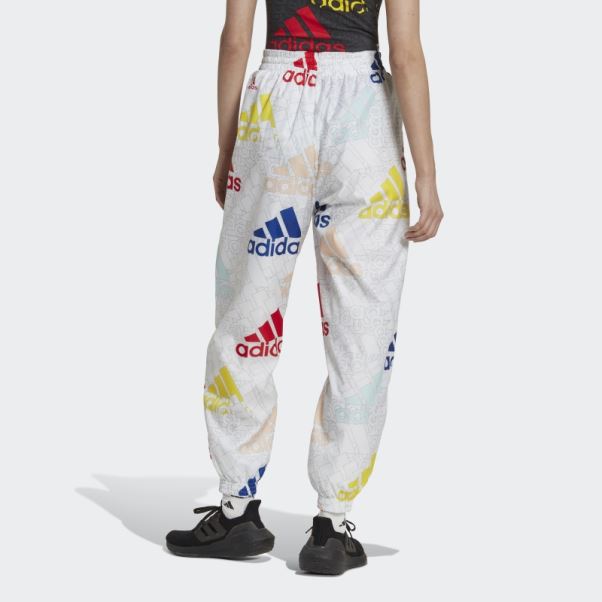 Pantalon Tissé Ample à Logo Multicolore Essentials Adidas Blanc