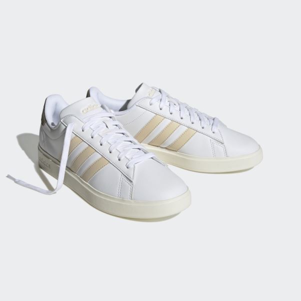 Chaussures Grand Court Cloudfoam Confort Blanc Adidas