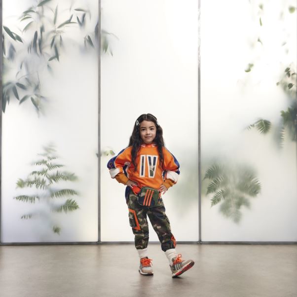 Pantalon En Toile Camouflage Adidas Aop