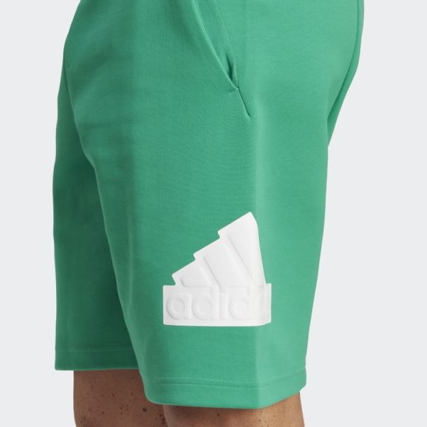Adidas Future Icons Badge Of Sport Short Court Vert