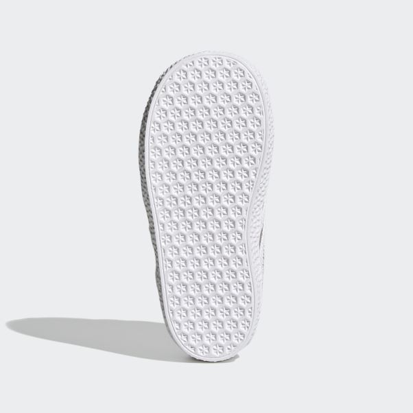 Gazelle Chaussures Gris Adidas