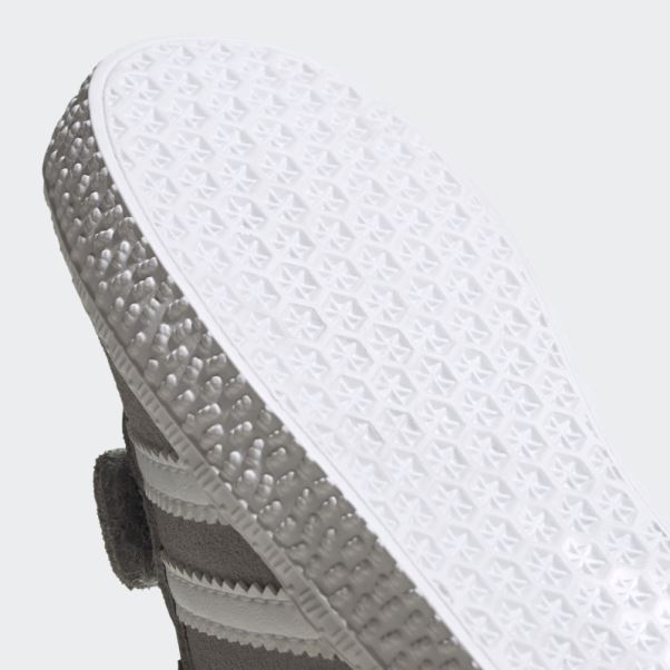Gazelle Chaussures Gris Adidas