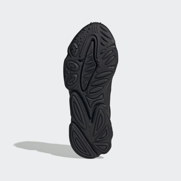 Chaussures Adidas Ozweego Grises