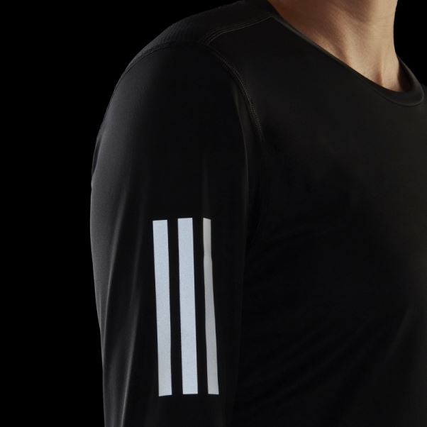 Adidas Possède Le T-shirt à Manches Longues Run Noir