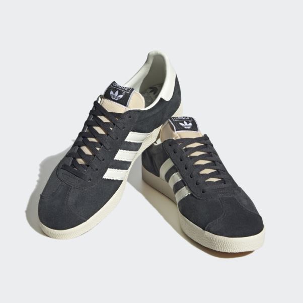 Chaussure Adidas Gazelle Carbone