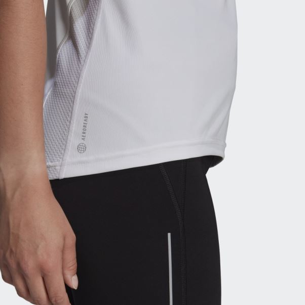 Propre Le T-shirt De Course Adidas Blanc