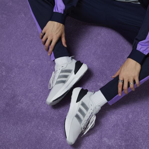 Avryn Chaussures Gris Adidas