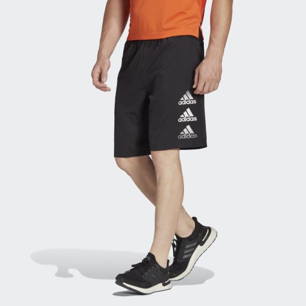 Short Adidas Conçu Pour Déplacer Le Logo Noir
