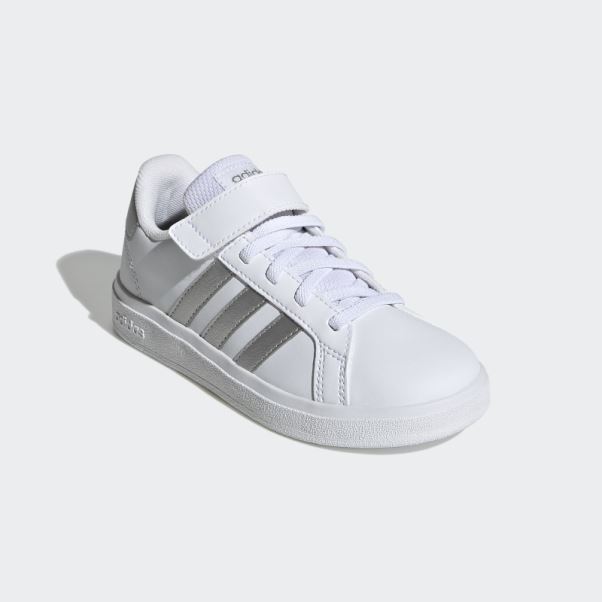 Chaussures Blanches à Lacets élastiques Et à Bride Supérieure Adidas Grand Court