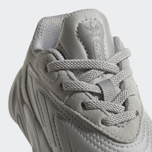 Chaussures Adidas Ozelia Grises