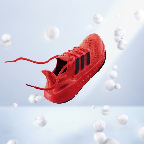 Chaussure De Running Ultraboost Light Rouge Adidas