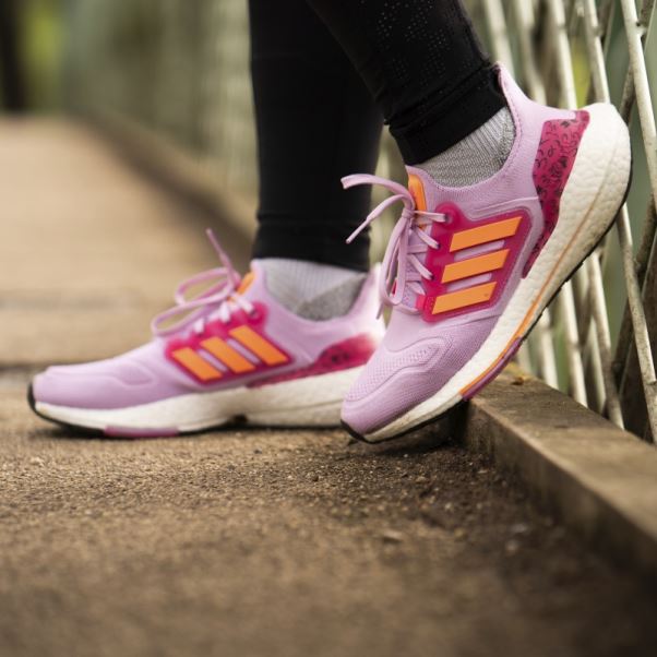 Adidas Ultraboost 22 Bca Chaussures De Course Magenta