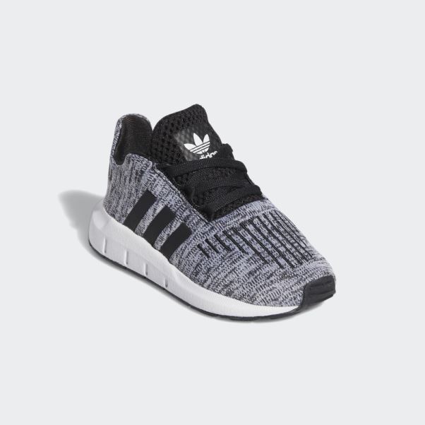Chaussure Adidas Swift Run Noir