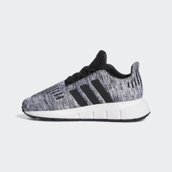 Chaussure Adidas Swift Run Noir