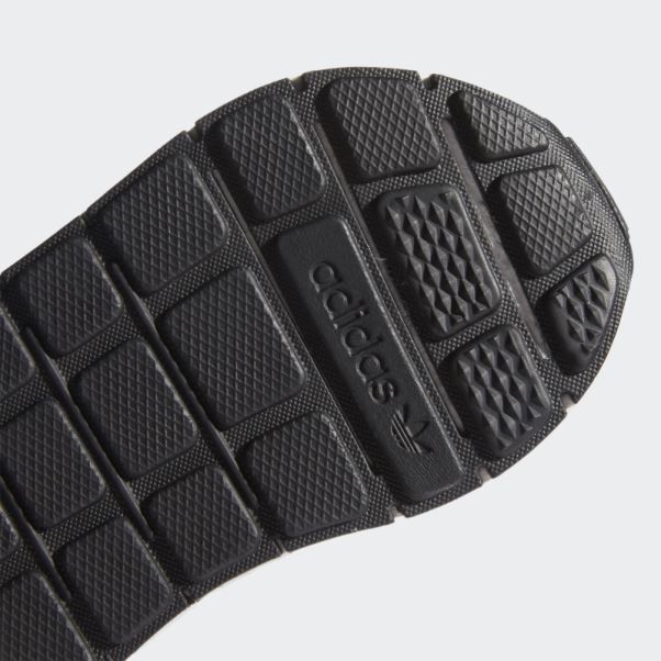 Chaussure Adidas Swift Run Noir