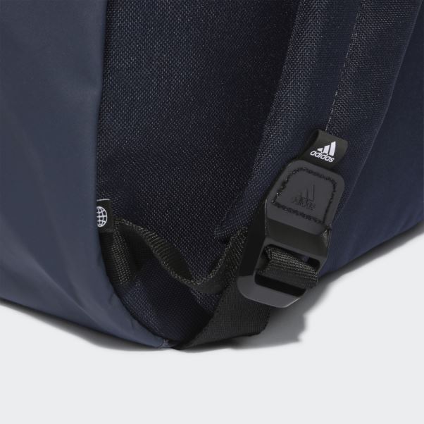 Badge Classique Du Sac à Dos De Sport Bleu Marine Adidas