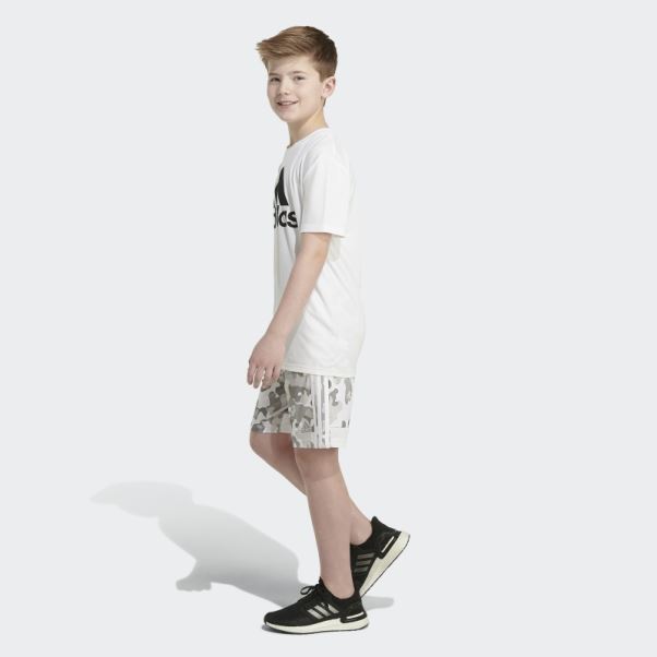 Short Core Camo Imprimé Allover Adidas Blanc
