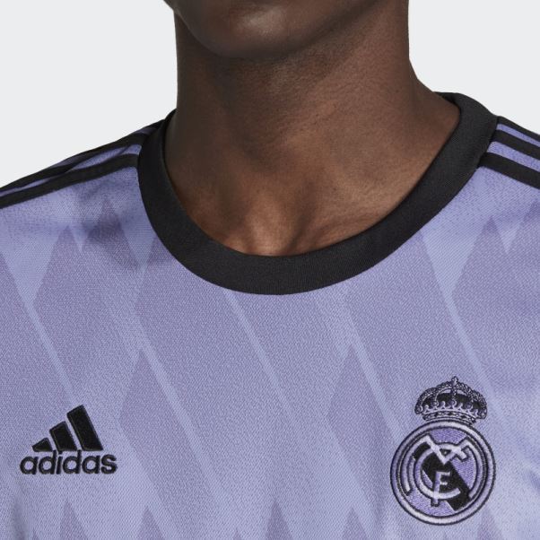 Maillot Exterieur Real Madrid 22/23 Violet Clair Adidas