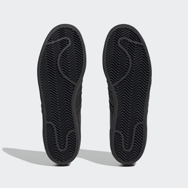 Chaussure Adidas Superstar Carbone