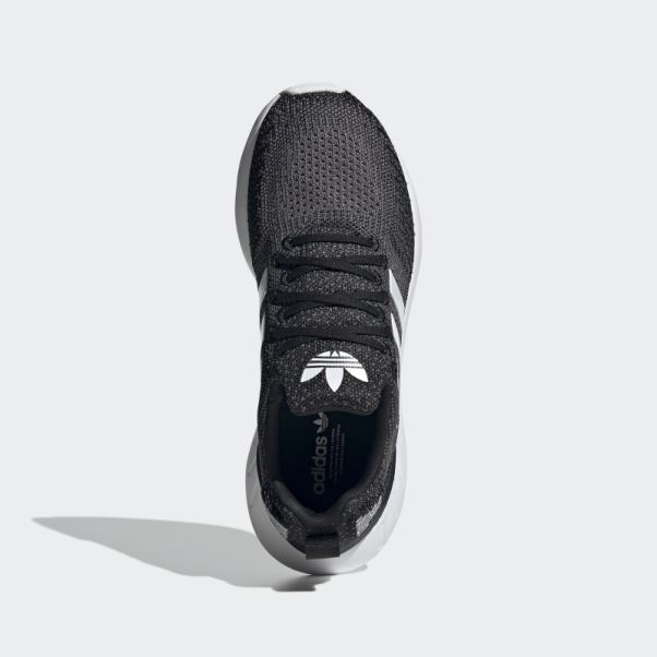 Chaussures Adidas Swift Run 22 Noires élégantes