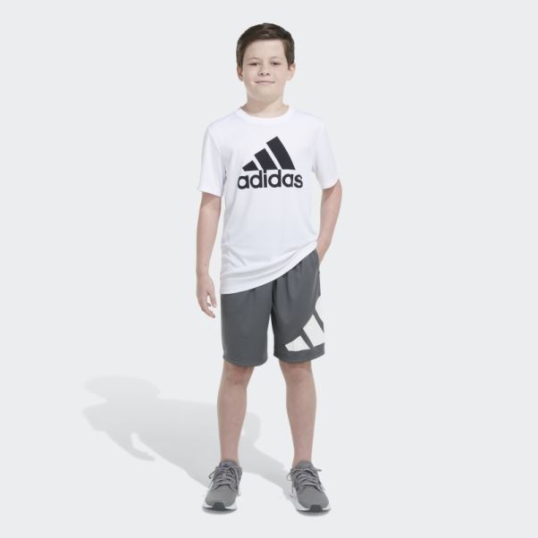 Short Logo Essentials Gris Moyen Adidas