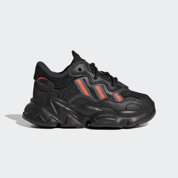 Chaussures Adidas Ozweego Grises