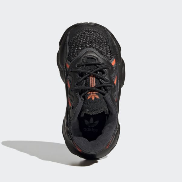Chaussures Adidas Ozweego Grises