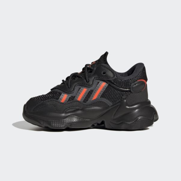Chaussures Adidas Ozweego Grises