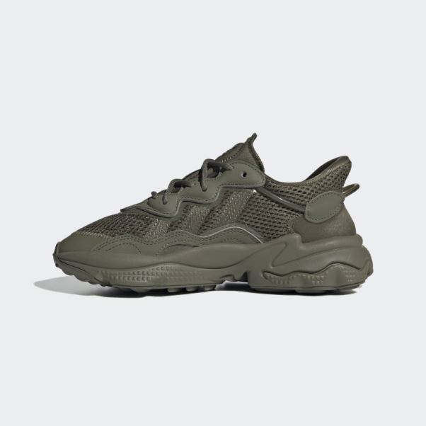 Chaussures Ozweego Adidas Olive