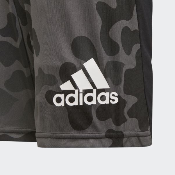 Adidas Noir Conçu Pour Déplacer Des Shorts Camo