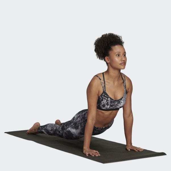 Yoga Essentials Soutien-gorge Imprimé Allover Light-support Studio Noir Adidas