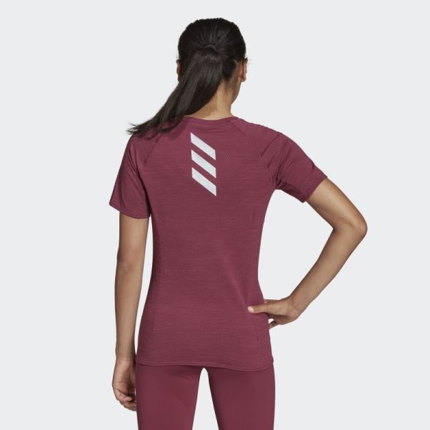Crimson Possède Le T-shirt De Course Adidas