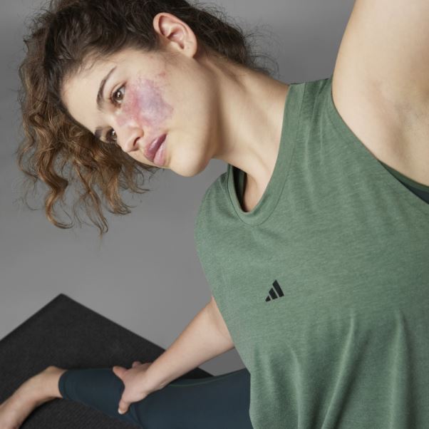Vert Oxyde Authentique équilibre Yoga Débardeur Adidas